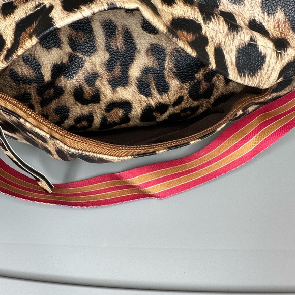 Brown Cheetah Fashionable Backpack - Picture 6 of 12